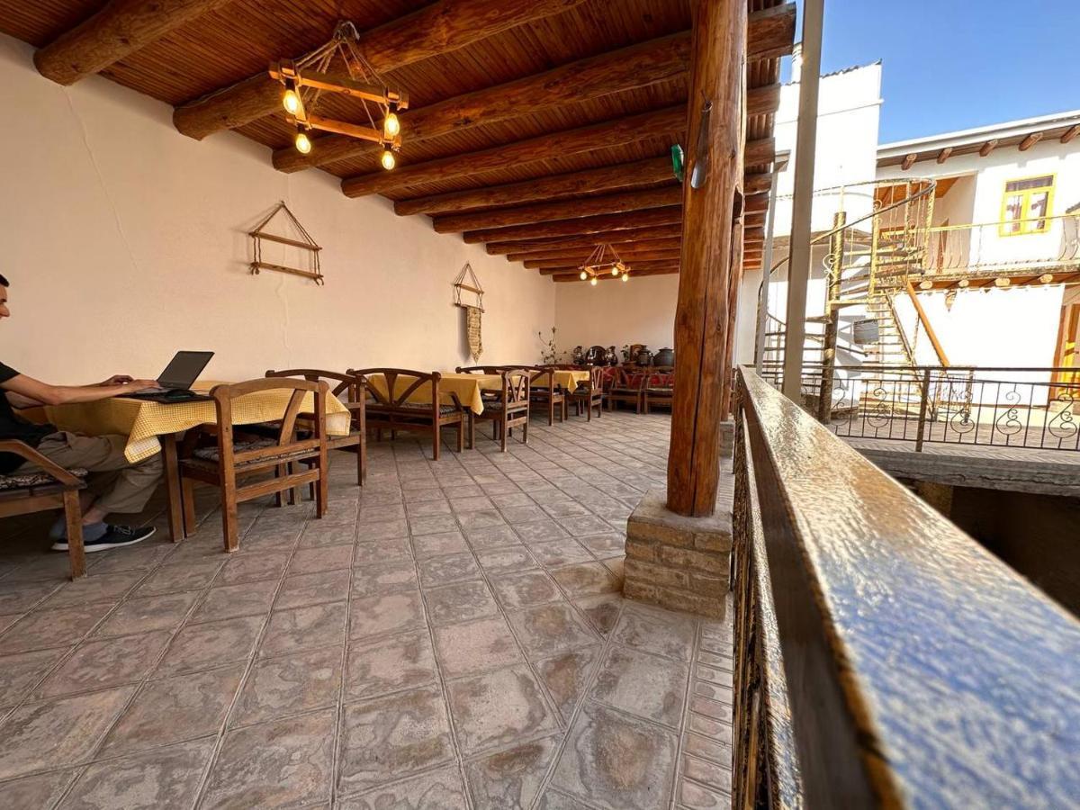 Sarrafon Guest House Buchara Buitenkant foto
