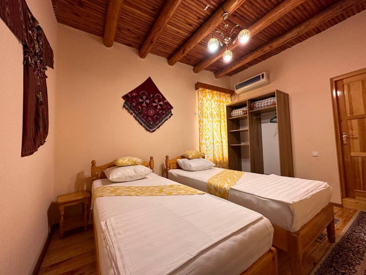Sarrafon Guest House Buchara Buitenkant foto