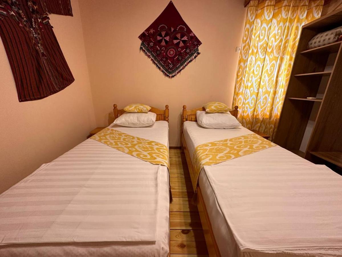 Sarrafon Guest House Buchara Buitenkant foto