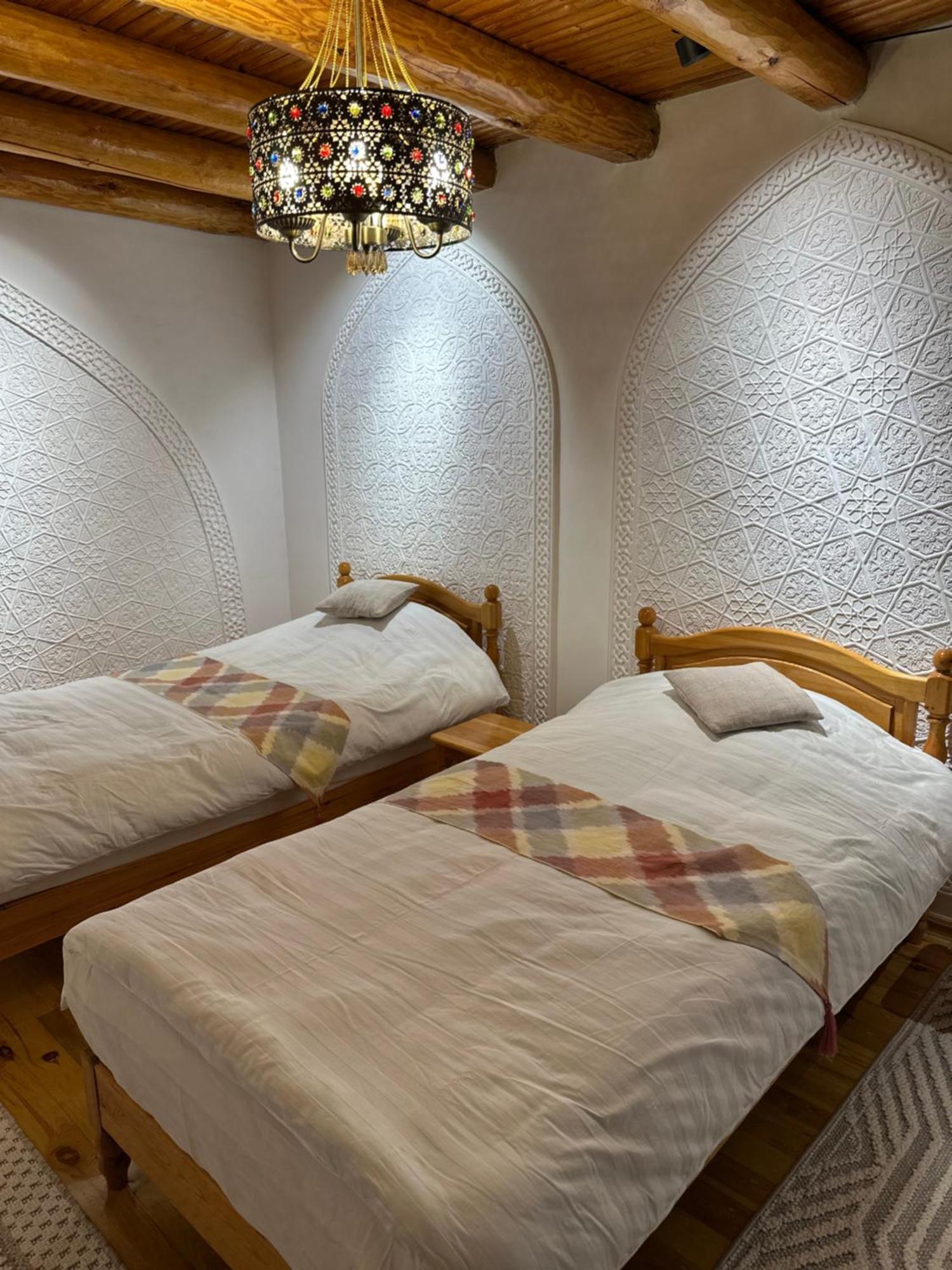 Sarrafon Guest House Buchara Buitenkant foto