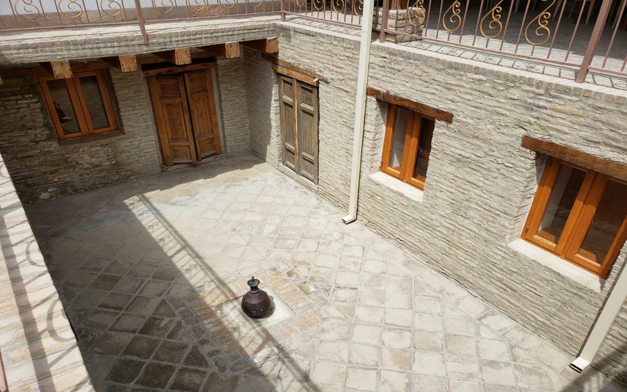 Sarrafon Guest House Buchara Buitenkant foto